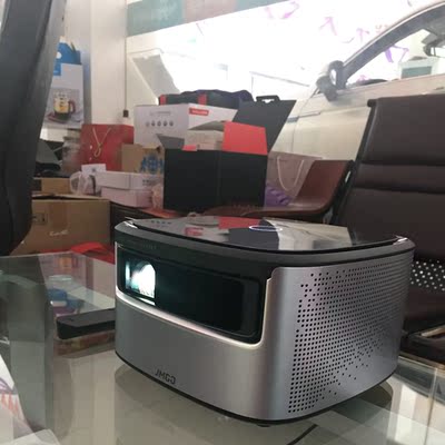 吐槽最新型号极米无屏电视New Z4极光怎么样，清晰度好不好？
