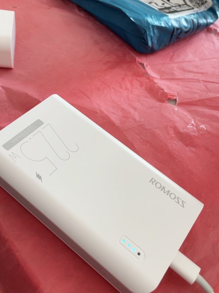 真实解析iphone小米20w快充移动电源好用吗?怎么样呢?优缺点爆料测评