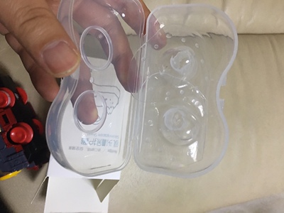 特别的软，而且很服帖，宝宝还很喜欢，一点也不疼，真的是好用，包装很好，