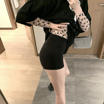 Black Stretch Stretch Shorts Woman wearing Yoga Bodybuilder Walking Three-Thirds Five-Mind Shorts Shark Leather