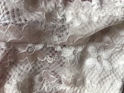 宝贝收到了。很不错的，大小正好，质量也很好的，看中的朋友们不要担心了，很好的，比超市里便宜的多，而且还不用去超市排队了。比我上次在实体店里买的好的多，以后就在这家买了，现在真是太好了。不用出门就能买到自己想要的东西。真心感谢店家