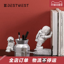 BEST WEST Creative Astronaut Pen Holder Containing Swing Piece Book Room Emulation Book Book Stop Leaning Soft Adornment Light Lavish