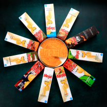 Russian imported potato chips megaline Aston Lovers ultra-thin long strip 100g non-fried snack