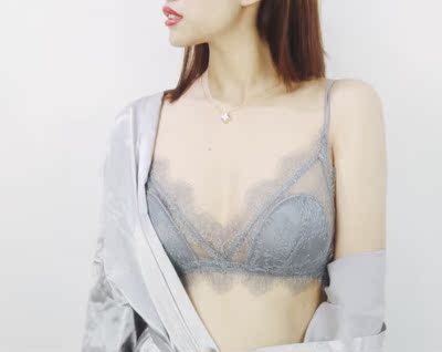 超级舒服，蕾丝边一点也不会扎，很棒，对平胸很友好啊！贼性感嗷嗷嗷