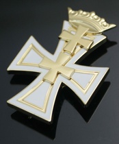European Wind Van German Level but with the Medal of the White Cross of the Order of Merit of the Cross of the Jersey Cross