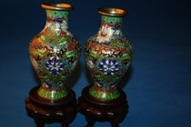 Stock old goods 70-80 s bronze tires hand-made silk wire gold old cloisonne vase price