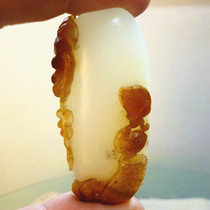 Sugong Jingcarving Xinjiang Hetian Jade Autumn pear belt red seed material live and happy industry pendant whiteness level one with certificate