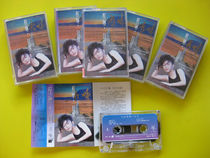 The new value is crazy the new has been dismantled (installed with genuine tape) Cheng Lins home cover Cheng Lins autograph