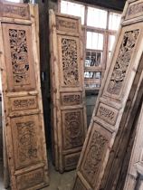 Yunnan folk thrift old wood Liuhe door carved partition background wall