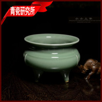 Large scene large-caliber Longquan celadon old state-owned type large-bar furnace incense burner product plum green glaze direct sales