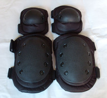 Outdoor military fans Black Hawk protective gear 4-piece set CS equipment Tactical Sports protection ski riding knee pads