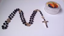 European and American fashion black Agate cross necklace pendant Virgin seven bitter Rosary long Rosary (gift Rosary box)