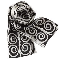 American Tourism Metropolitan Museum Cultural and Creative Commemorative Gifts Fine Iron Pattern Silk Scarf Scarf