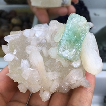 Teaching mineral specimen Crystal ornamental stone strange stone natural fish eye stone zeolite calcite raw ore collection