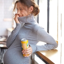 Maternity clothing Autumn and Winter Korean version of winter clothing tops Pregnant women turtleneck sweaters Pregnant women base shirts Autumn and Winter pregnant women knitwear tide