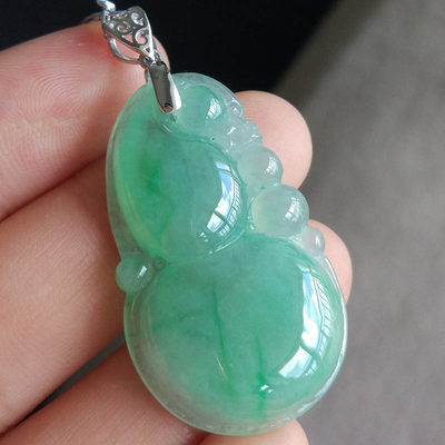 灵犀翡翠 天然玉石吊坠a货冰糯种大号满绿飘绿葫芦玉挂件18k金钻_7折