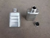 Protective mechanical oil pot small oil pot small oil pot