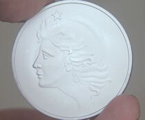 Medallion silver-plated Brazilian Statue of Liberty South American coin about 40mm in diameter collection