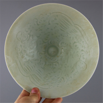 Song Hutian Kiln Green enamel Yin carved pattern pattern Hat bowl Antique old porcelain Home furnishings Daily necessities