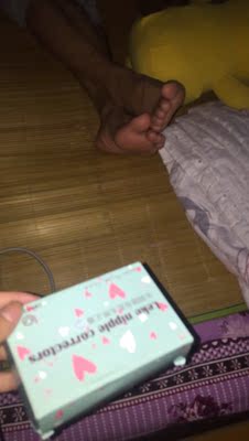 盒子旧得很就像别人用过的 盒子旧得很就像别人用过的