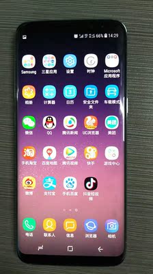 显示效果: 显示很好，分辨率高 像素高 运行速度: 无卡顿 拍照效果: 生动形象 电池续航: 2天冲一次电 总结: 机子运行流畅，无卡顿，像素高 拍照生动形象 待机时间长