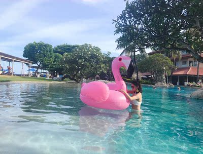 因为跟老公去巴厘岛度蜜月所以就买了这一套,肚子上有点小肉肉的女生很合适哦。拍照也很好看,后面系长长的带子很好看。强力推荐!!我很少评价的。 因为跟老公去巴厘岛度蜜月所以就买了这一套,肚子上有点小肉肉的女生很合适哦。拍照也很好看,后面系长长的带子很好看。强力推荐!!我很少评价的。