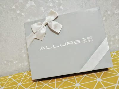 包装很可爱~试了试，嗯~很好看~嘻嘻嘻~不过，好像上厕所有点麻烦吧~哈哈哈哈哈哈，还是很喜欢啦😘