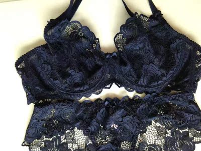 送给妈妈的生日礼物，她穿上大小刚好，蕾丝很好看，这个颜色肤色白的穿上更加显白。店家告诉我最好用冷水洗，不要长时间浸泡，试了下，感觉没怎么掉色。另外店家服务态度特好