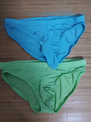 宝贝收到了，质量太差了，穿着一点也不舒服，一点都不透气，穿着很热，差差差，客服说的多么好，都是货不对板