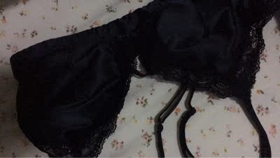 细节超级好 也没有凸点 b背中码刚刚好 超级舒服