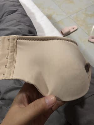 第一次洗就变形了 今年第一次给差评