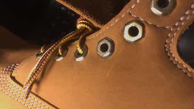 狂吹一波店家用顺丰发货 但是鞋子的瑕疵还是有些明显 狂吹一波店家用顺丰发货 但是鞋子的瑕疵还是有些明显