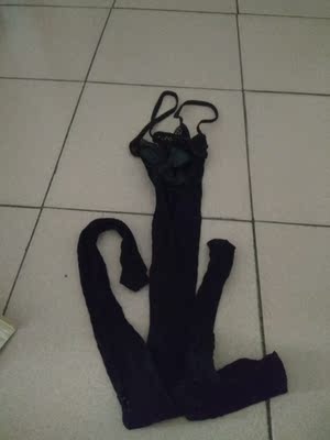 衣服收到了,质量很好,大小合适,值得购买