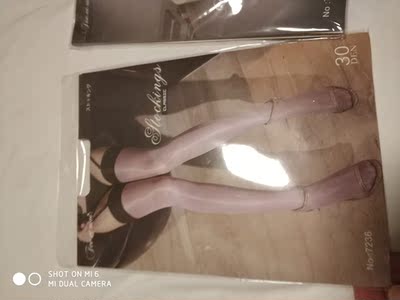 样式还可以，媳妇胖穿着不舒服，有点瘦了。。。。下次买个宽松的，等于浪费了。。。