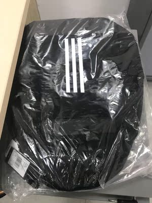 东西还不错，快递也比较满意，一般情况下只要买的东西没有质量问题我都是习惯性给好评的，以前买东西都是默认好评自己都不怎么评价，今天意外看到评论满80个字就会有积分，就会涨淘宝值也不知道是不是真的，无论真假总之我今天的评论确实是啰嗦了几句。