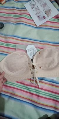 内衣已经收到了，质量非常好，充气方便，粘性很好不会掉，非常喜欢，建议大家购买哦！