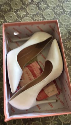 很好、很漂亮的、皮质很软、没有味 很好、很漂亮的、皮质很软、没有味