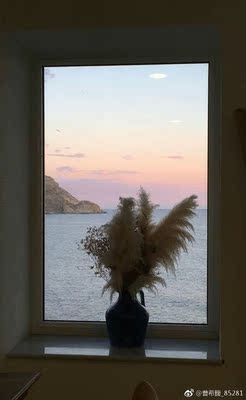 衣服买给妈妈穿的，白色最仙气了，单穿里面的套装会有点露，但是外面有个外搭真的是不错了，遮掉肚子上和大腿根的肉，保守中透露着小性感，耐思耐思耐思耐思耐思耐思耐思耐思耐思耐思耐思耐思耐思耐思耐思耐思耐思耐思耐思耐思耐思耐思耐思耐思耐思耐思耐思耐思