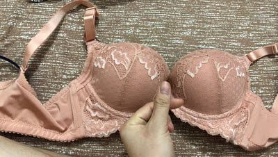 非常合适，显胸型好看