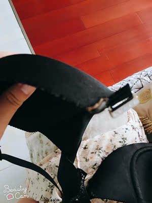 收到东西了，非常失望，穿两次就破了，在洗两次肯定变成两半，大家不要买了。