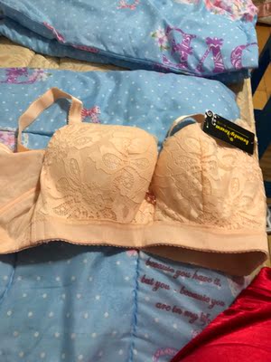 发货挺快的，回到单位同事通知就迫不及待打开包装，还没试过，不过样式很满意，这就是我想要的，价钱很实惠