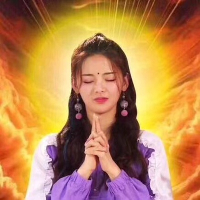 面料一般，胜在便宜。 &ldquo;把诗和蓝莓酱抹在荞麦面包上，用树隙里的阳光做件毛坎肩，跟猫狗以及啄窗的小麻雀说说话，往深夜的咖啡杯里倒进碎星星，在心里装一个小女孩儿。你如果爱着生活，生活一定比谁都清楚。&rdquo;  每个人都喜欢光，喜欢温暖，喜欢温柔。  愿你在追光的路上目光清澈，愿你有让人感到暖心的力量，愿你从容当中透漏着温柔，也愿你成为这个世界上自己想成为的那个人！