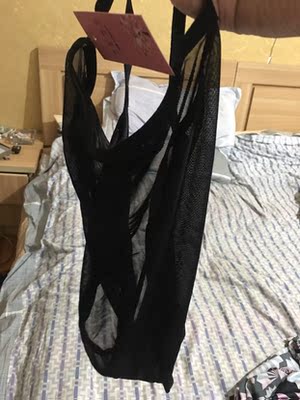 质量很好，弹性很大，胖瘦都没问题，黑色很性感，老公给选的，说非常性感，虽是给女性设计，其实都是给男人看的，夫妻之间要经常增加新鲜感，想要给老公新鲜感，这宝贝真的可以考虑