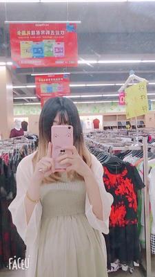 真的很不错的 ，完全没有痕迹 ，很服帖。超级聚拢，硅胶摸着也很舒服。没有掉，粘度好强特此推荐 准备过几天出去旅游接着穿。触感也很舒服，没有异味，材质很赞！比那种普通的效果好太多了！超值了。实在是太贴心了，好棒！这种产品真心好，以后有需要必须回购啊，太值了