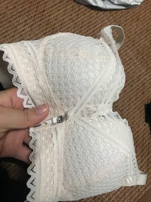 还行，挺好穿的，要是配一个延长搭扣就更好了