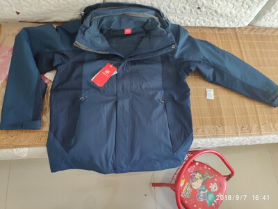 大家谈谈请问康威克冲锋衣怎么样,质量好吗?真的能保暖防风吗?