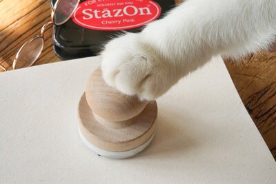 觉得并没有评论说的那么好，首先是尺寸，不知道是不是我以前买的那些都是尺寸偏小，这款内衣我穿着扣到最后也是松松的。其次，薄是薄，摸着手感不好。听同学介绍和看了很多评论才买sixty&mdash;eighty的内衣，比较失望，可能是我这款的问题吧。