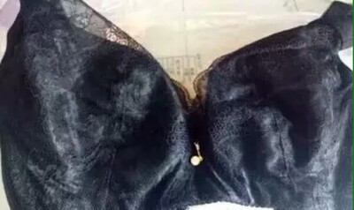 首先面料非常舒服，穿上不会勒，而且比较透气，总之非常不错。