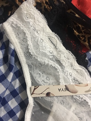 都收到啦。质量很满意,拍的时候卖家很耐心的帮忙挑选码数,开始拍错了两条不合适的码数卖家都有跟我说,建议我换小一点的,很耐心的帮我挑选适合我的码数,给卖家点赞!!!还有这家的价格是真的便宜啊,比在实体店买的便宜超级多的,质量也不会比实体店的差,发货速度很快,物流速度也不错,隔天就收到了,每条内裤都有单独的包装,这次购物的感觉非常棒!下次有需要还会来! 都收到啦。质量很满意,拍的时候卖家很耐心的帮忙挑选码数,开始拍错了两条不合适的码数卖家都有跟我说,建议我换小一点的,很耐心的帮我挑选适合我的码数,给卖家点赞!!!还有这家的价格是真的便宜啊,比在实体店买的便宜超级多的,质量也不会比实体店的差,发货速度很快,物流速度也不错,隔天就收到了,每条内裤都有单独的包装,这次购物的感觉非常棒!下次有需要还会来!