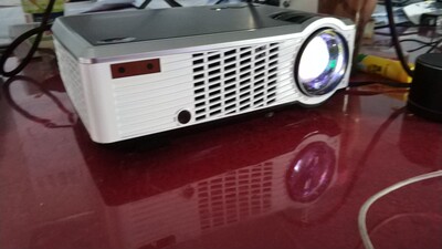 目前看来福满门投影仪怎么样,质量假不假呢,亲身使用三个月感受揭秘